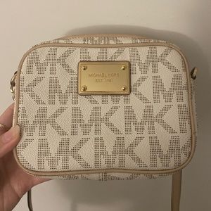 Michael Kors Jet Set Crossbody Mini